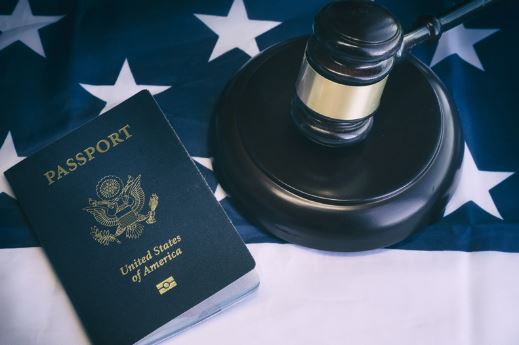 ÁREA DE DERECHO MIGRATORIO